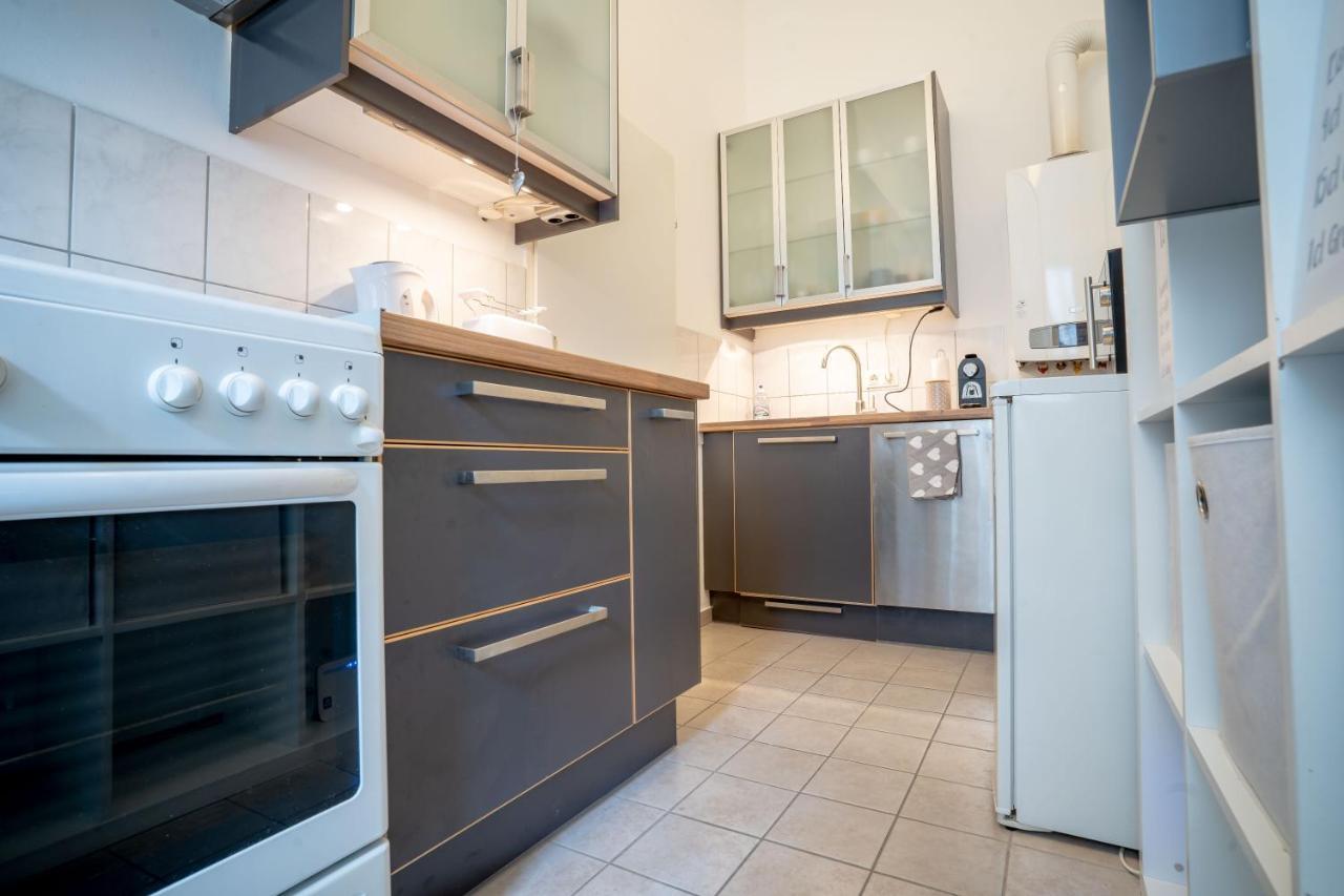 Cozy Modern Nest In The Heart Of With Netflix Apartment *