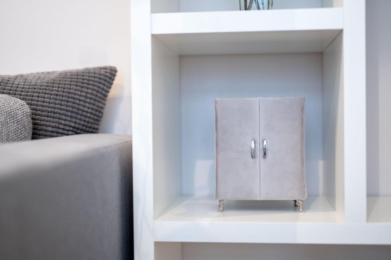 Cozy Modern Nest In The Heart Of With Netflix *