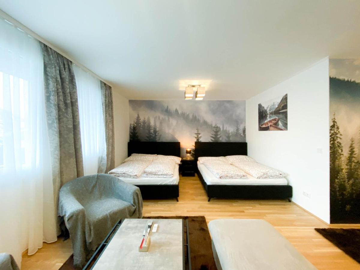 Apartment International *