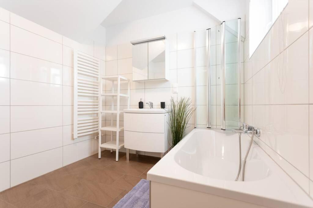 Sky Loft L Lf43 Vienna