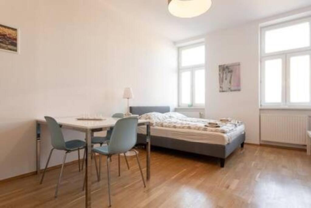 Premium Aufenthalt L Lf23 Vienna
