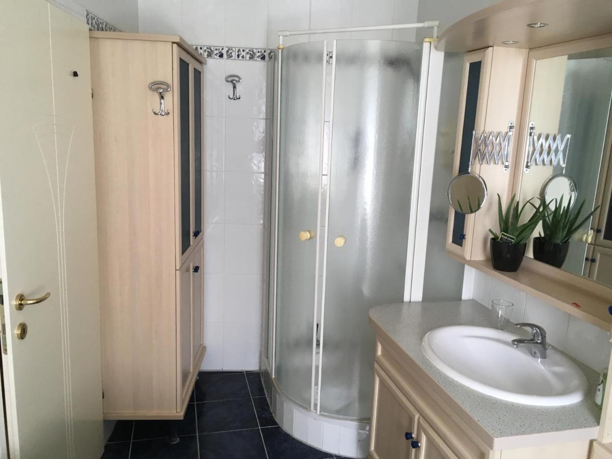 Ajo Big Flat 150 Sqm Contactless - Check-in Apartment Wien