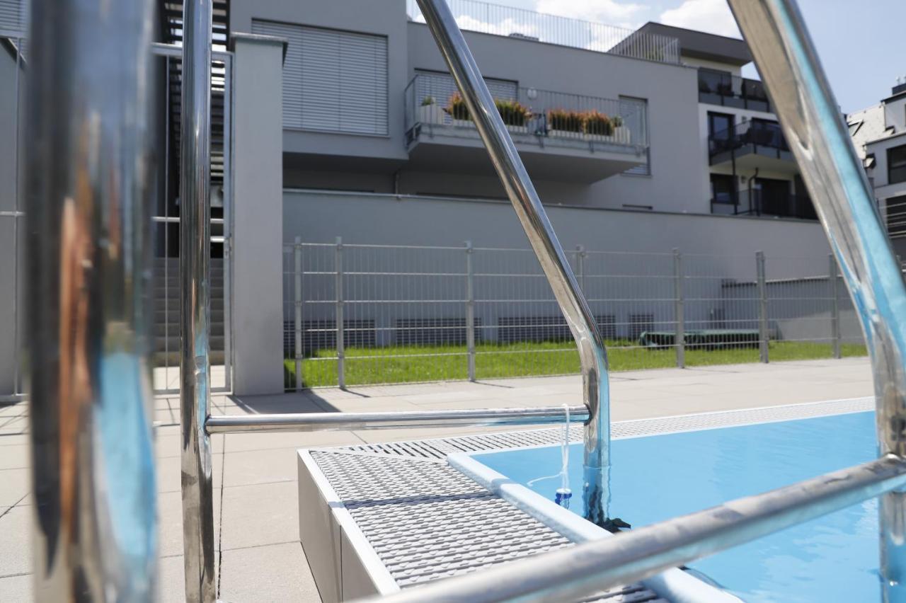 Rooftop Terrace, Free Garage Parking And Pool! Appartamento