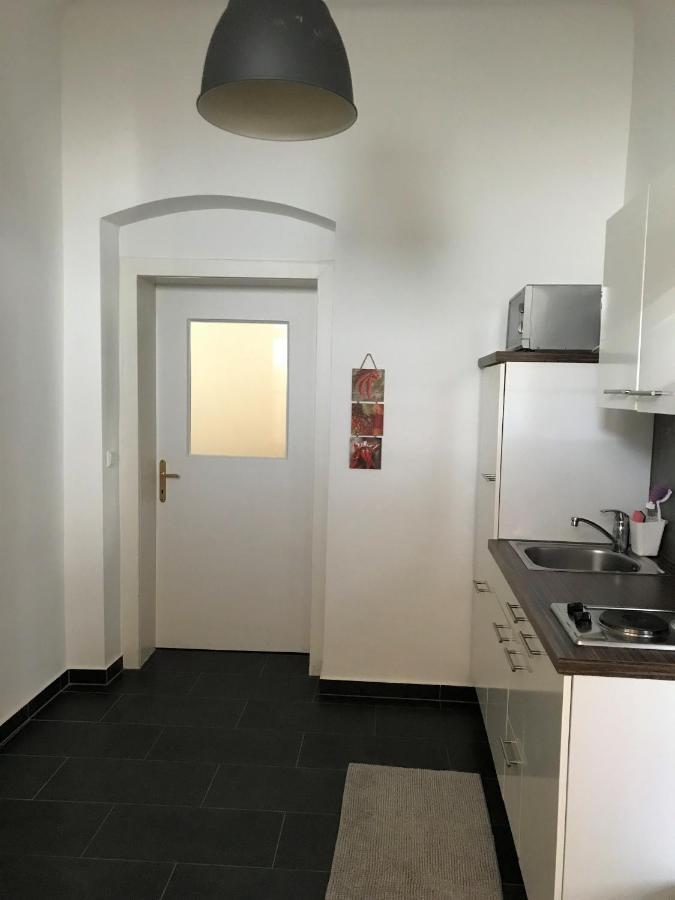 Near Yppenplatz & Brunnenmarkt Viena
