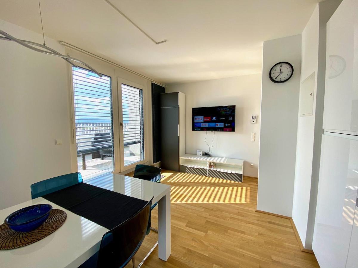 Apartment Sonnenwohnen Penthouse Direkt Bei U-bahn Und Therme Mit Anbindung Ins Zentrum Wien
