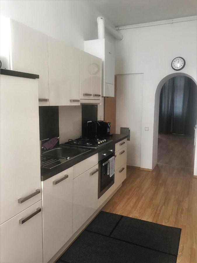 Near Yppenplatz & Brunnenmarkt Apartamento Viena