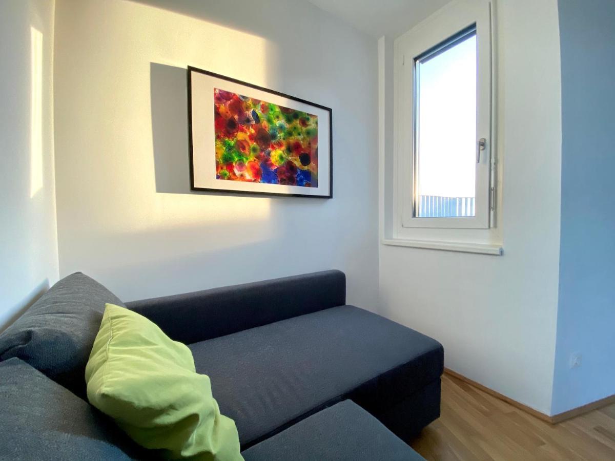 Sonnenwohnen Penthouse Direkt Bei U-bahn Und Therme Mit Anbindung Ins Zentrum * Wien
