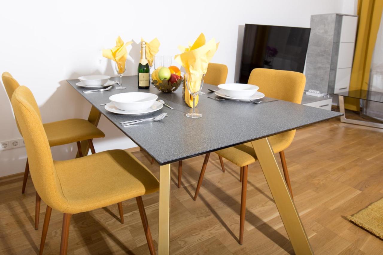 Rosenstein By Family & Apartment
