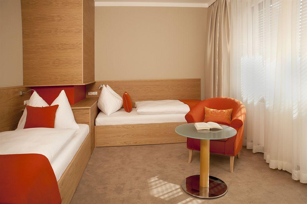 Hotel Henriette Stadthotel 4*