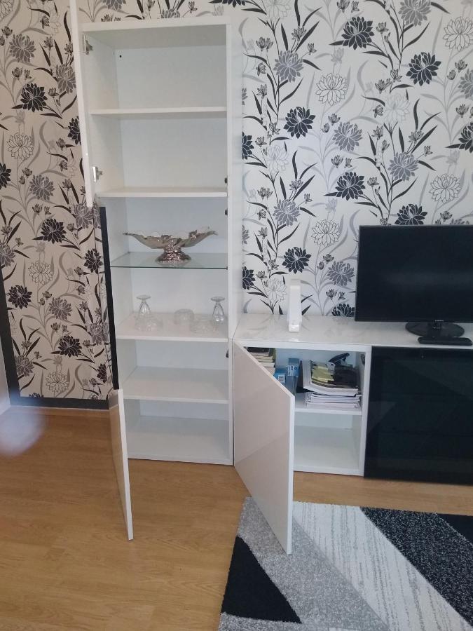 Spacious Apartment *