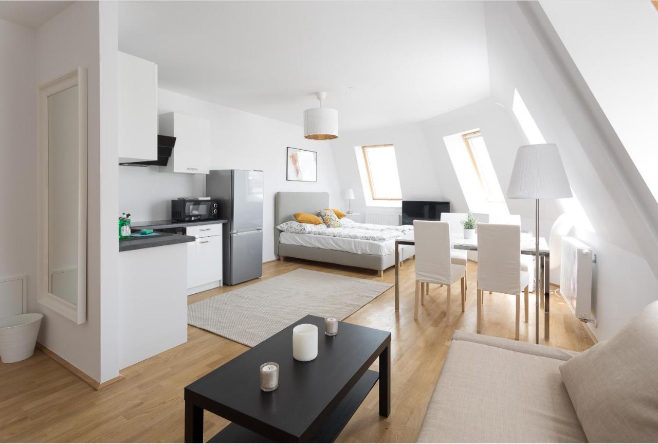 Zwischen Schönbrunn Und Dem Center. Apt. 39 Apartment Wien