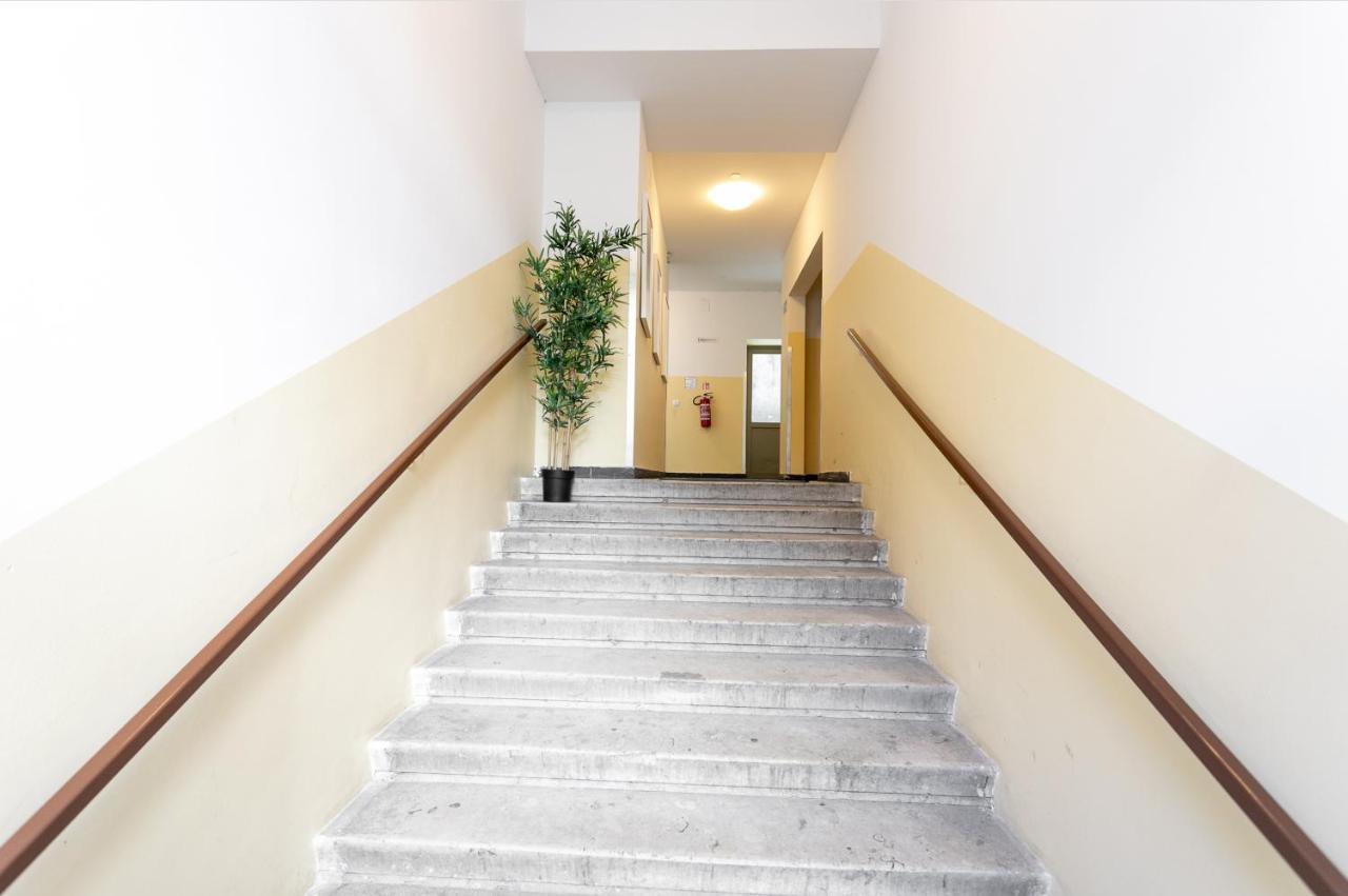 Apartment Mitten In Der Stadt L Lf22