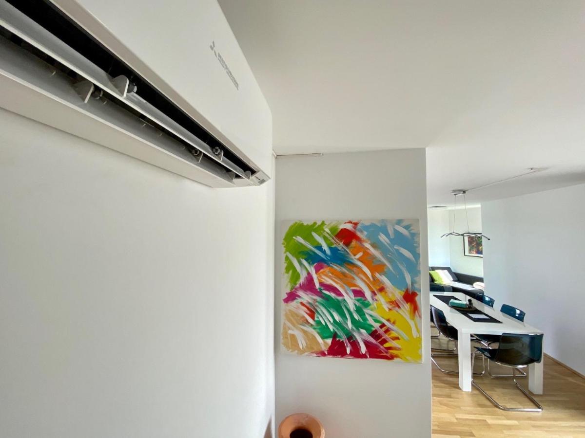 Sonnenwohnen Penthouse Direkt Bei U-bahn Und Therme Mit Anbindung Ins Zentrum *