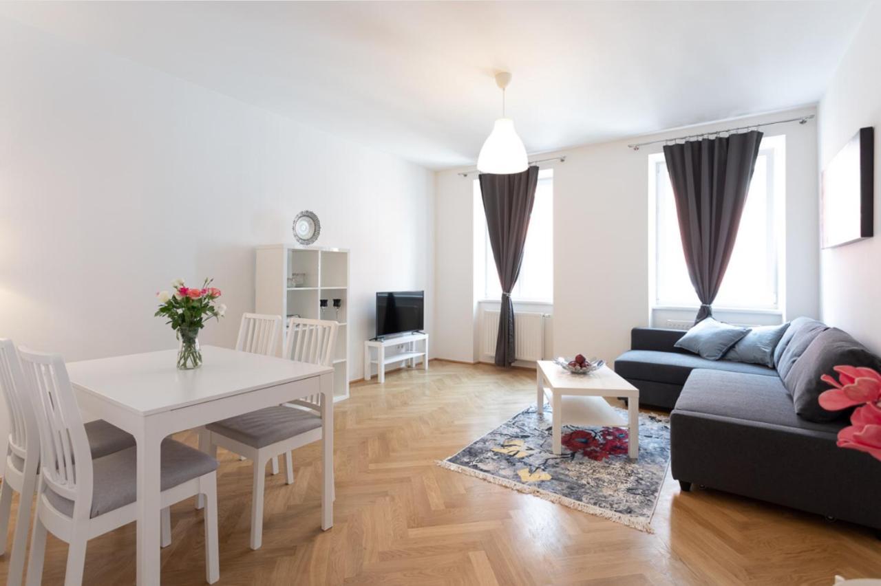 Apartment Charmante L Bg8