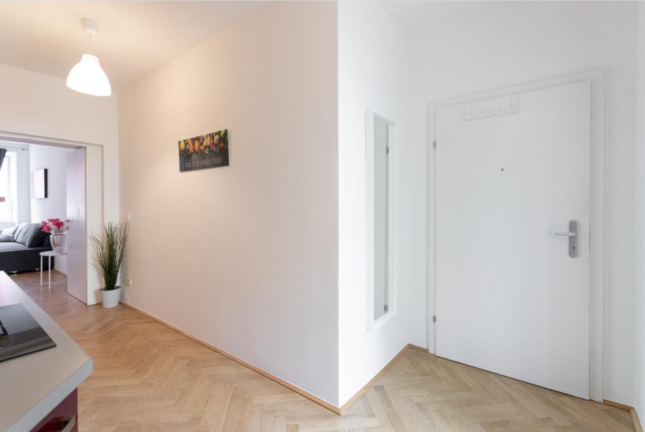 Charmante L Bg8 * Wien