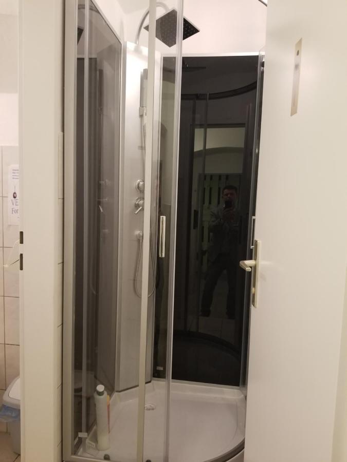 Global Apt * Viena