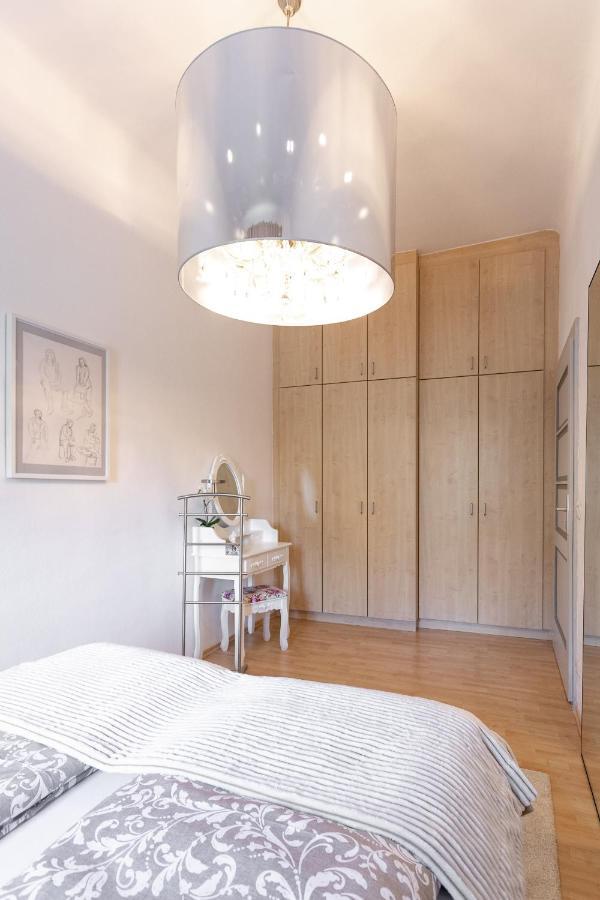 Central And Chic - The Big One Apartment Wien
