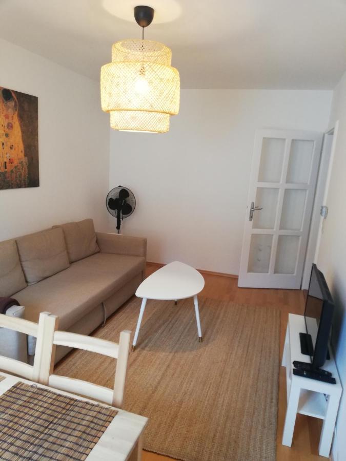 Living - Rustengasse