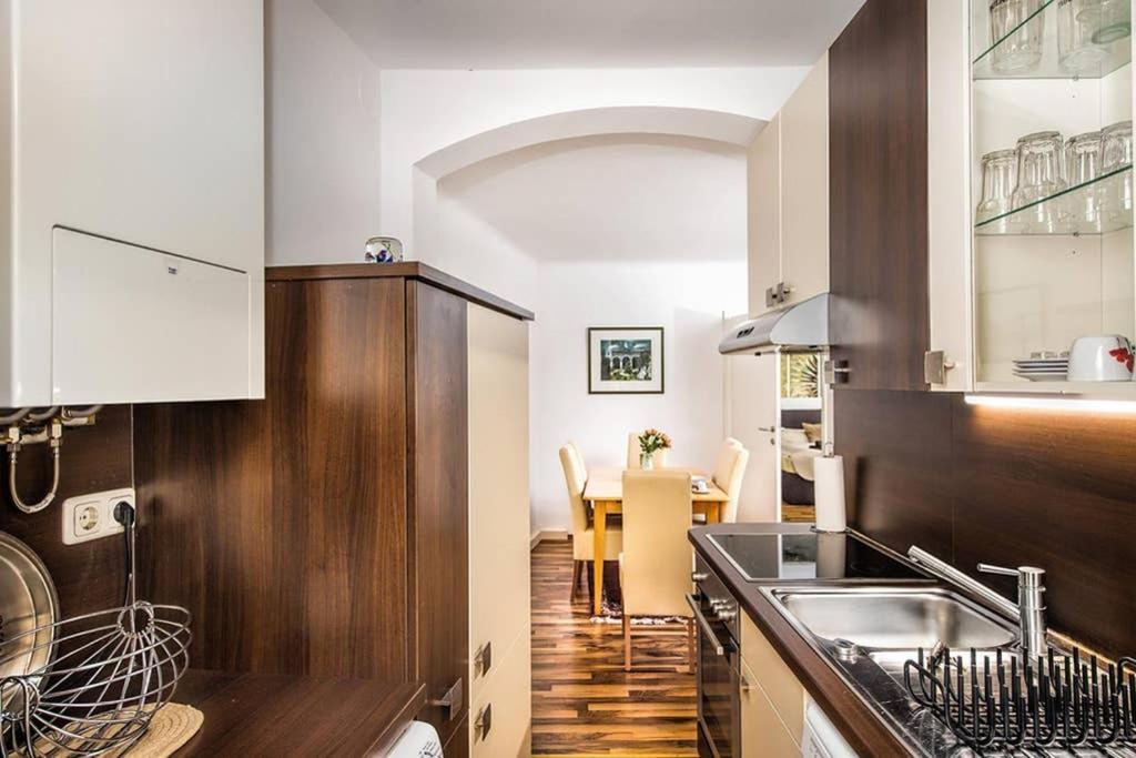 Cosy Near Stephansplatz Apartment *