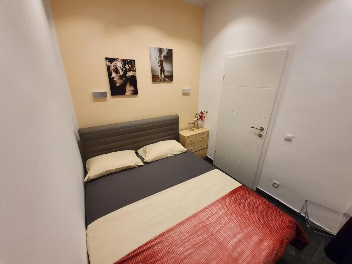 Design-apartment Mit Klimaanlage & Top-anbindung An Der U1 Apartment *