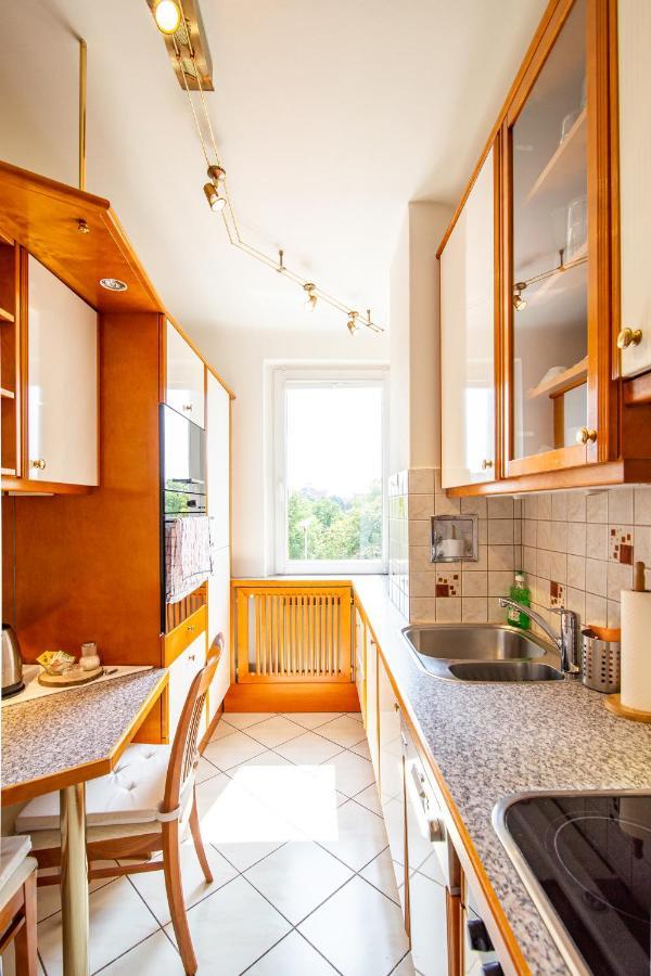 Apartment Rated - Ac, Wifi, 24h7days Self Check-in, Board Games, Netflix Vienna