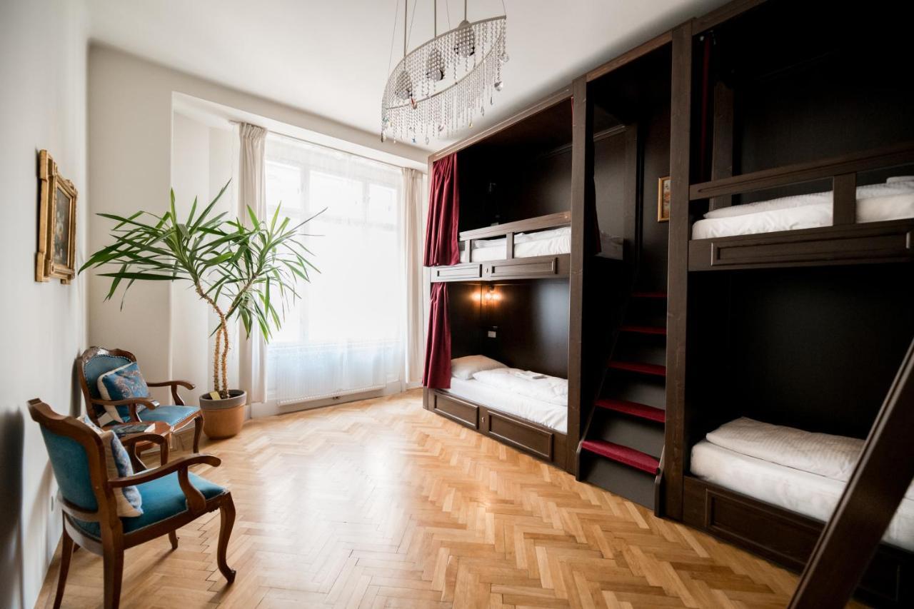 Boutique - Premium Hostel