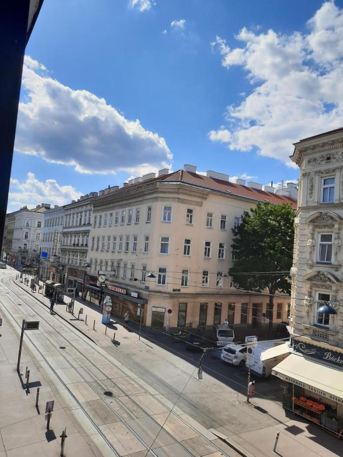 Wiener Buddha Style Flat With Inner Garden- Marzstrasse *
