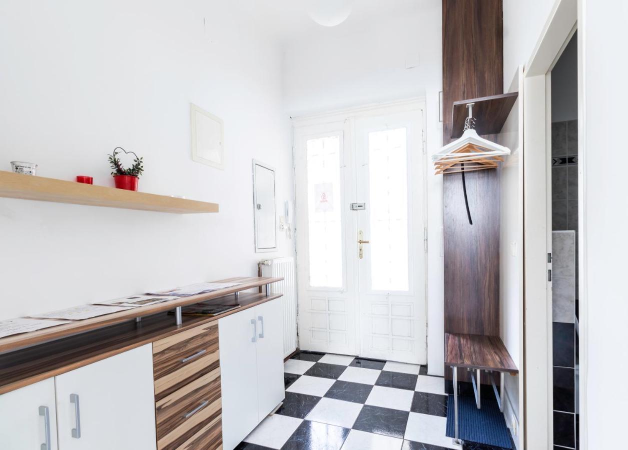 Maerzstrasse Apartment Vienna