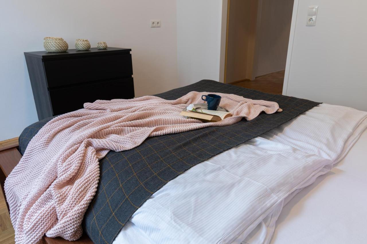 Station Apartment Vienna