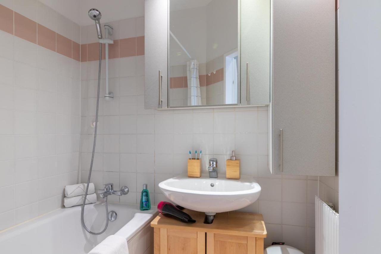 Apartment Yeshello Elegant Near