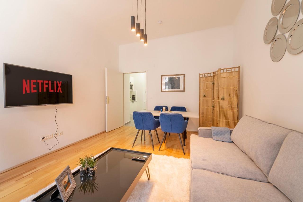 Apartment Comfort Nahe Uno-city Und Vic I Levestate
