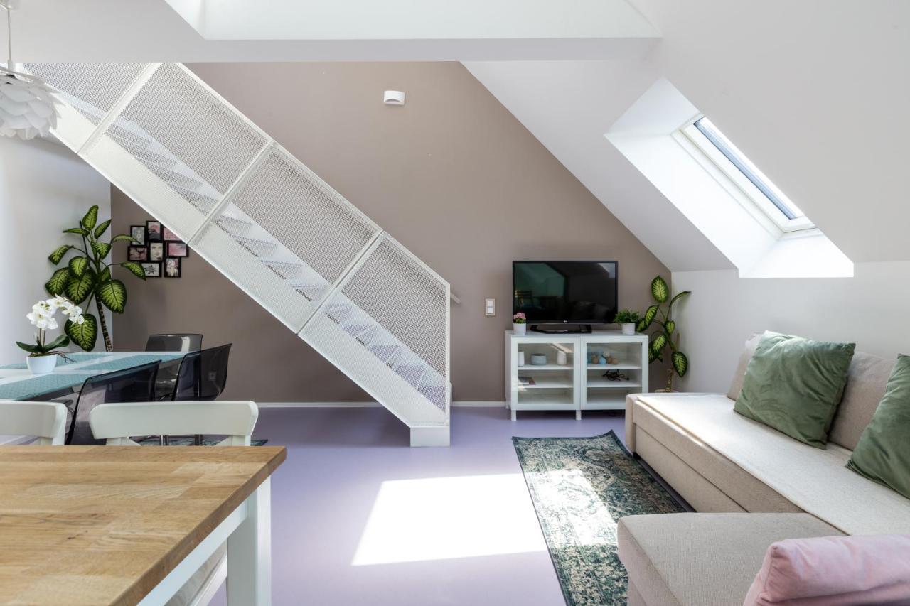 Julius 6 - Duplex 5 Mins To Center Apartment