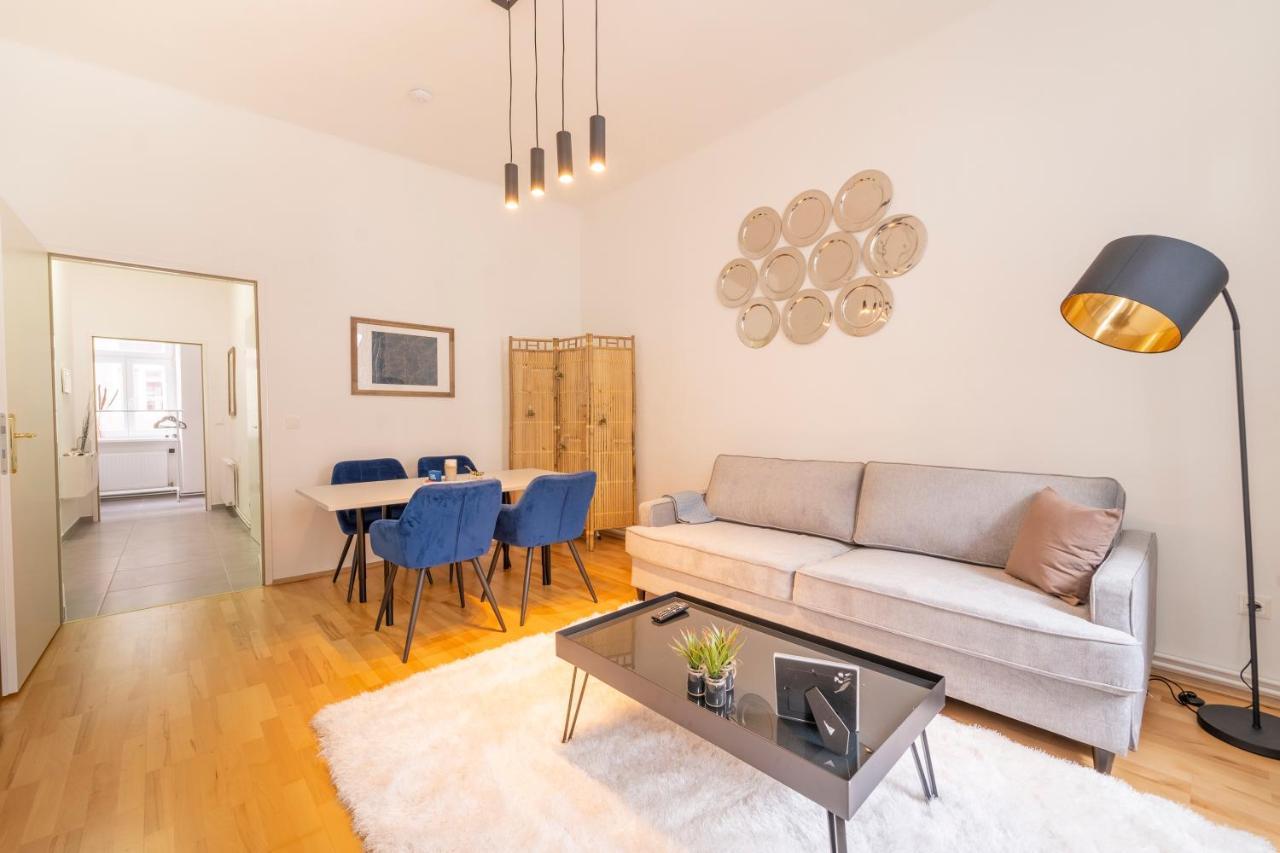 Apartment Comfort Nahe Uno-city Und Vic I Levestate *