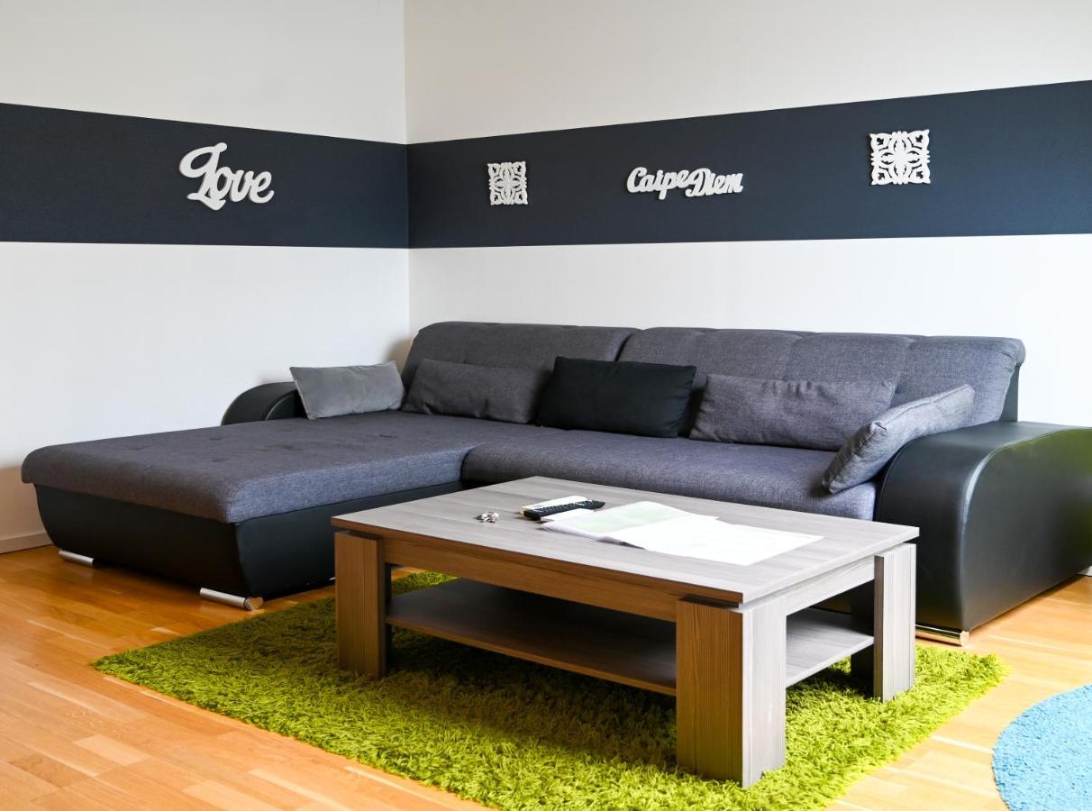 Elegant Duplex Danube Canal *