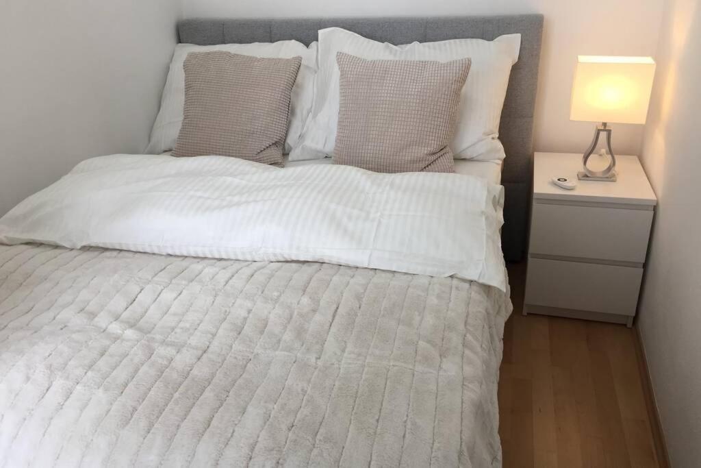 New Cozy Apartment, Location, 12 Min To Center *