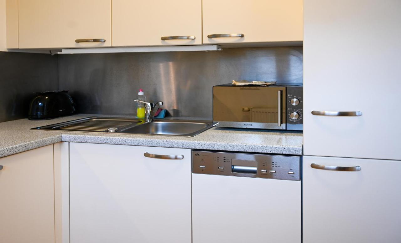 Modern Center Apartment