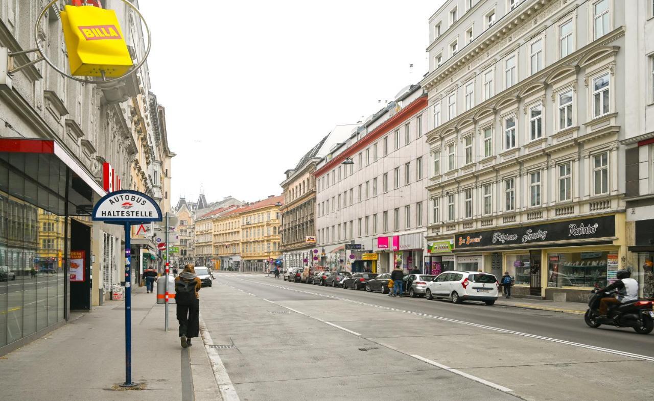 Modern Naschmarkt * Vienna