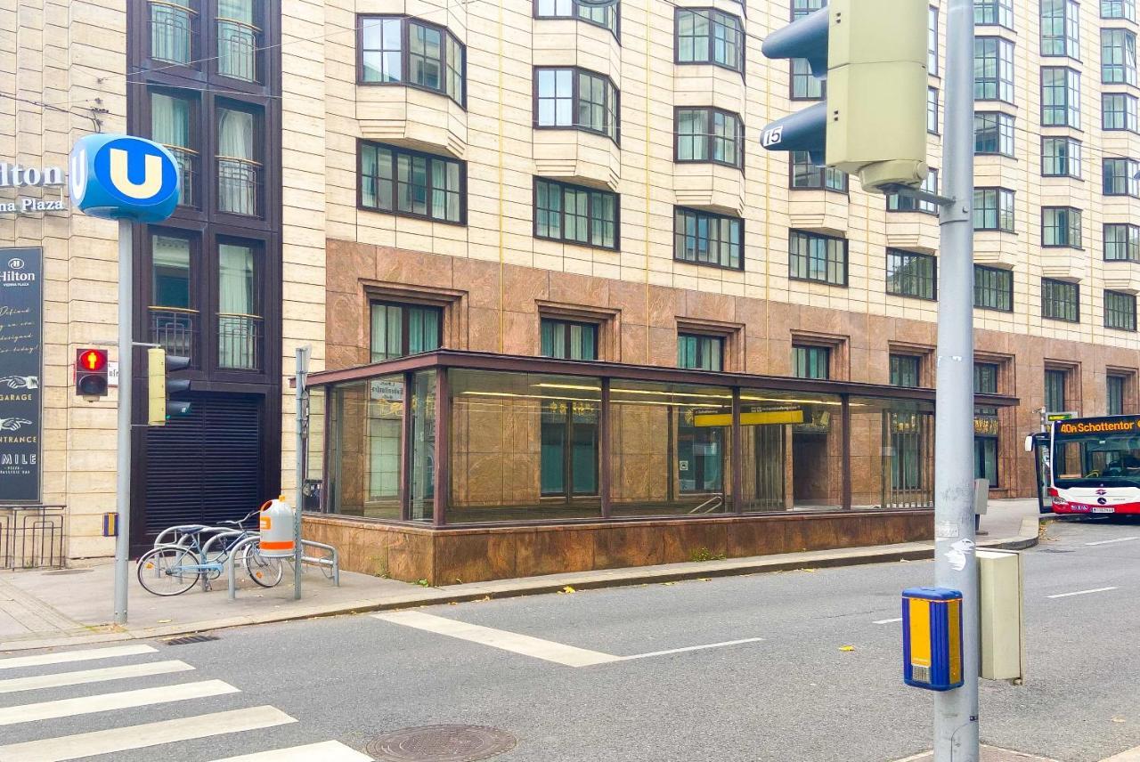 Apartment Modern Center