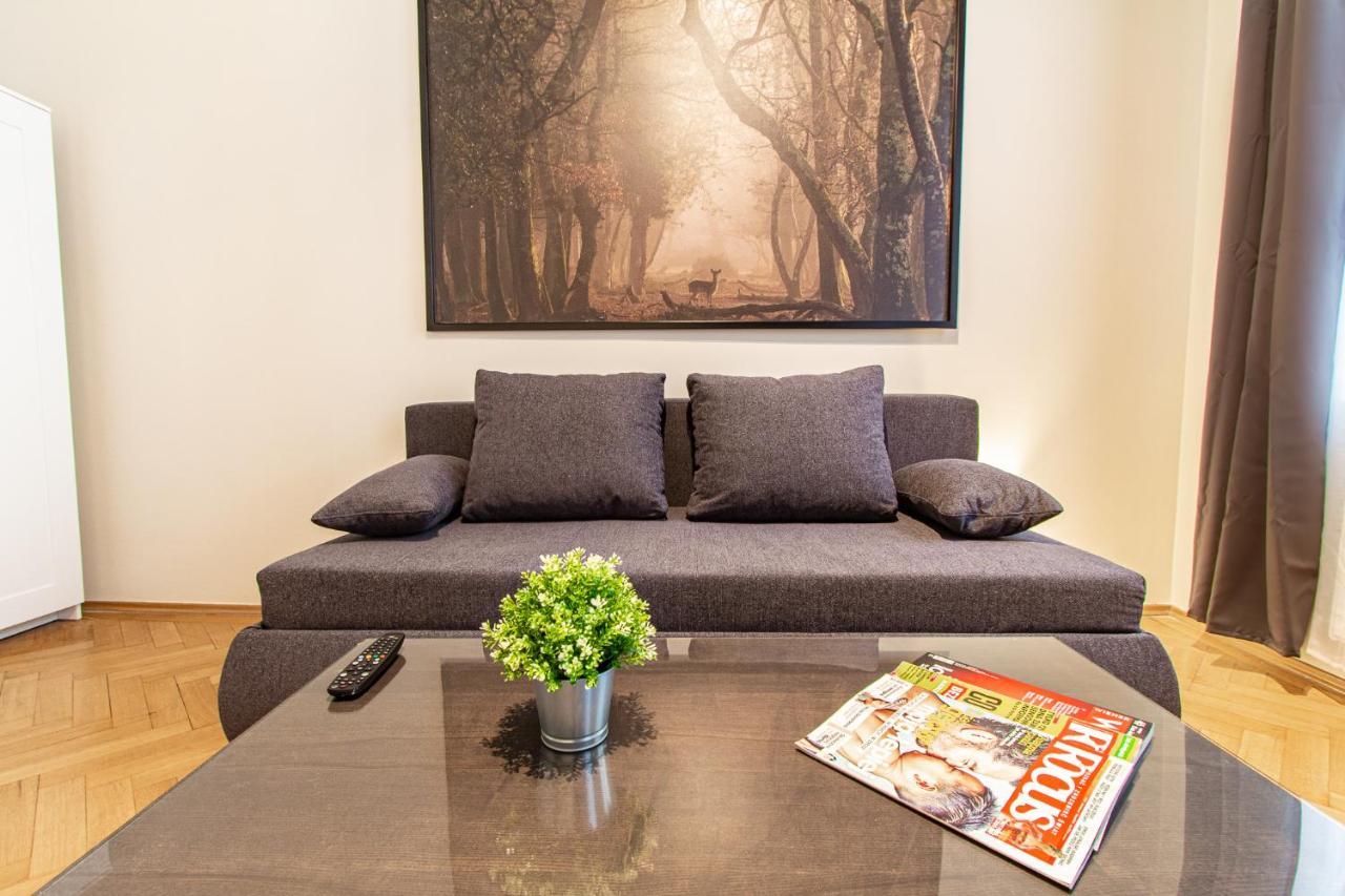 Lindengasse Apartment *