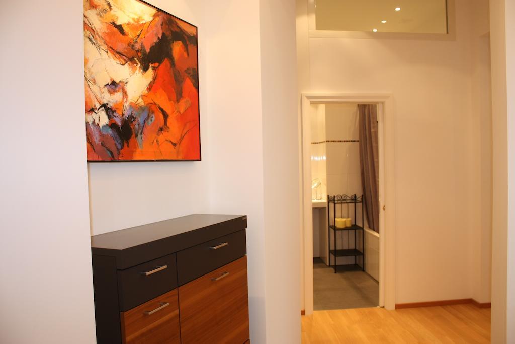Opera Studio Apartment