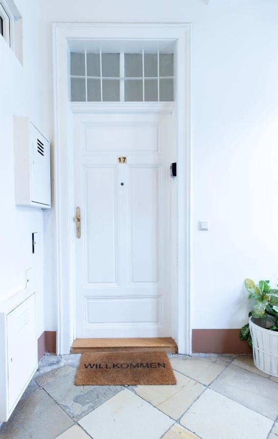 Apartment Comfortable, Specious With Inner Garden- Marzstrasse *