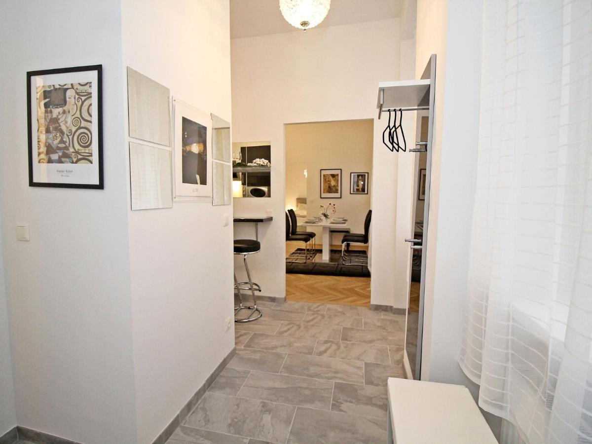 Klimt Apartment