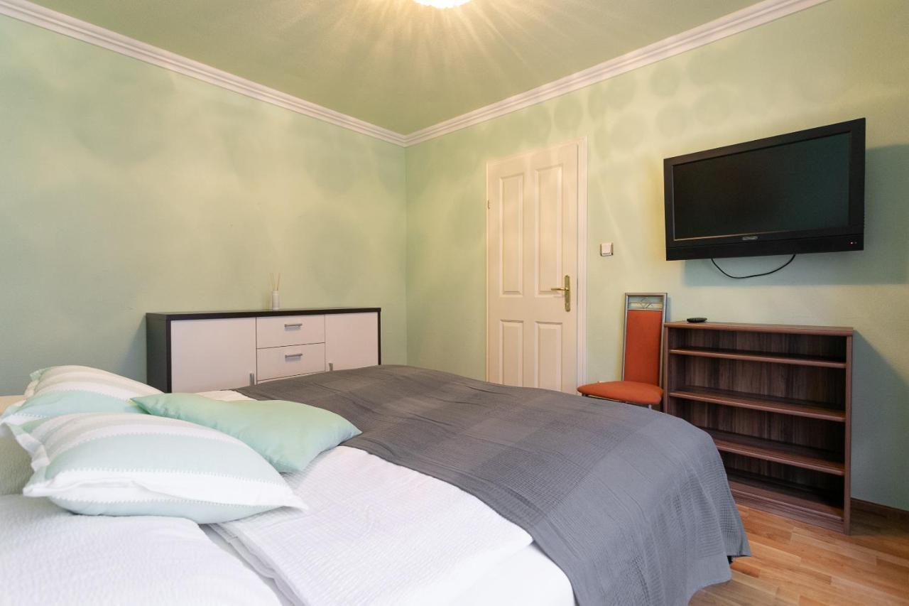 Apartment Zentrales In U-bahn Naehe & Hauptbahnhof *