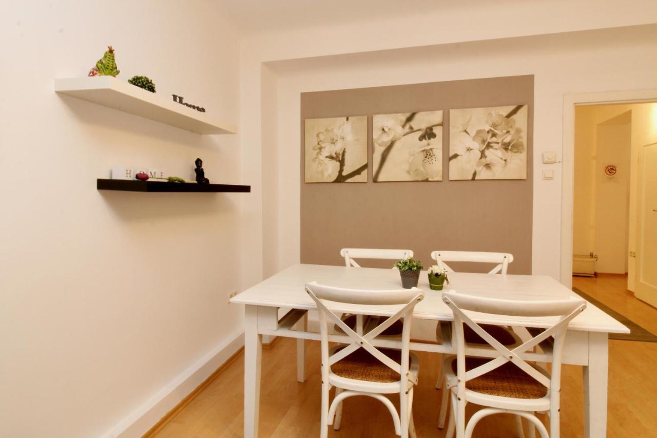Gorgeous Hideout | Center Apartment *