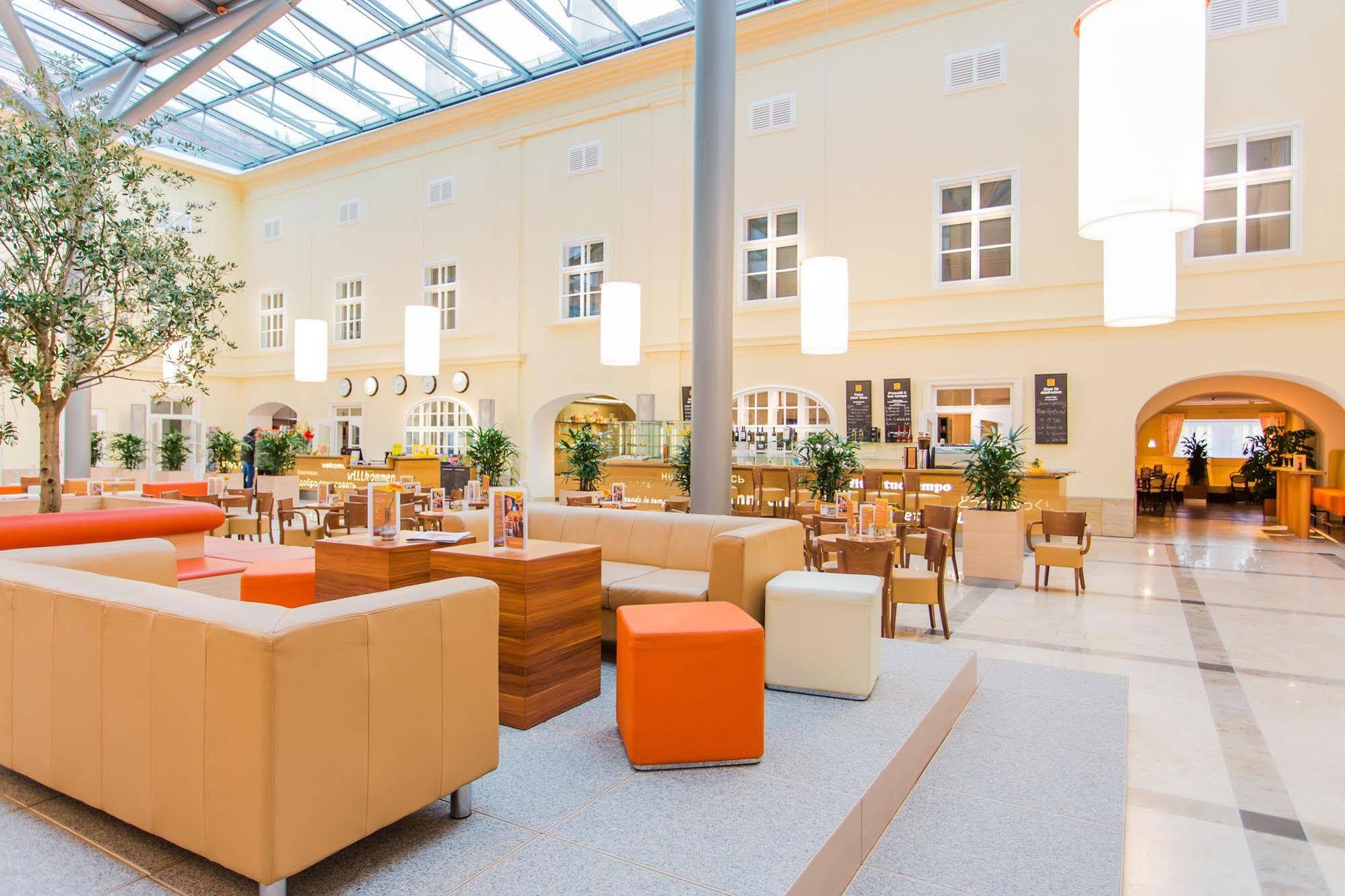 Jufa Hotel 4*