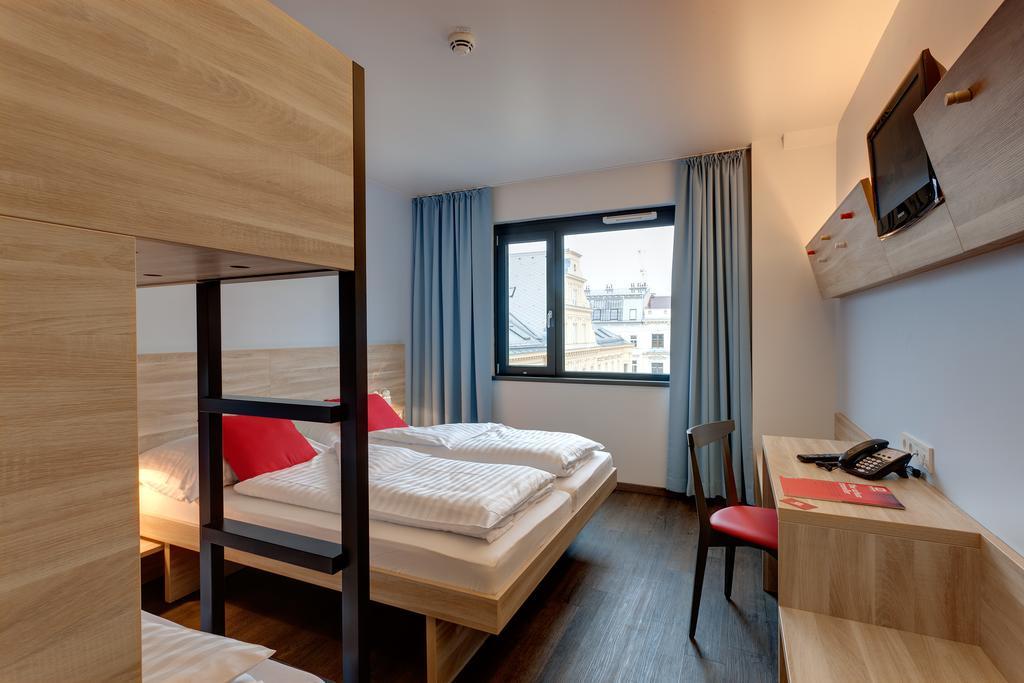 Meininger Downtown Franz Hotel