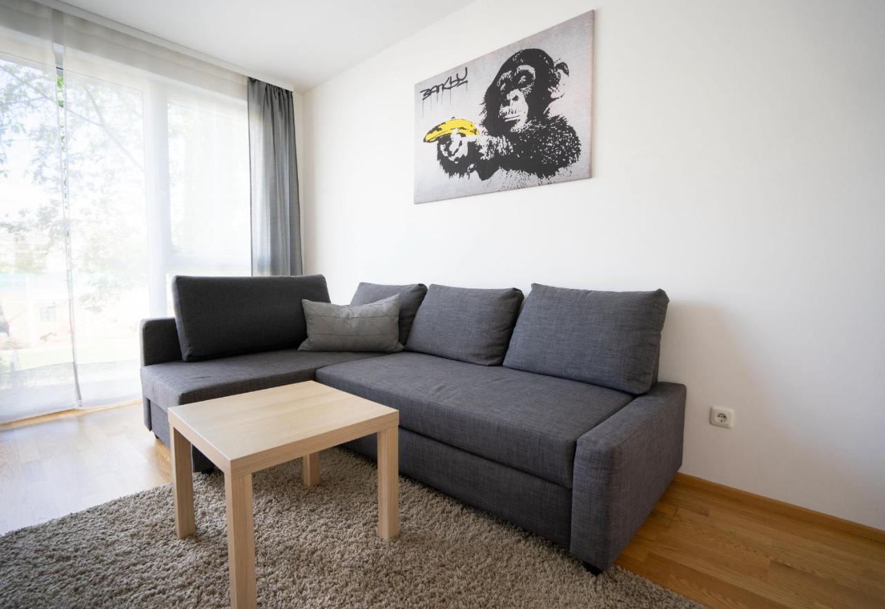 Donaufeld Living - Geräumiges Mit Balkon Wien