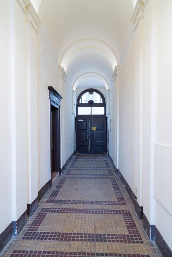 Residence, Naschmarkt - Museumsquartier Aparthotel *
