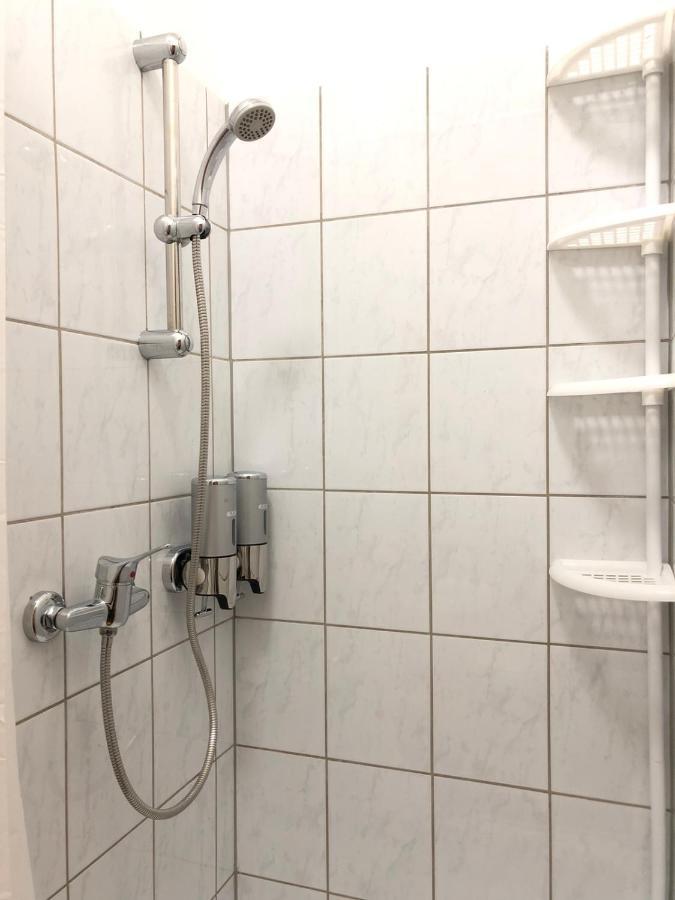 New, Bright Near The Metro! * Vienna