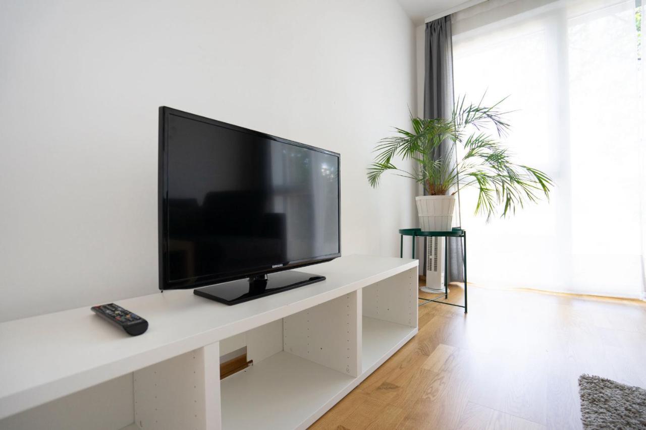 Apartment Donaufeld Living - Geraumiges Mit Balkon